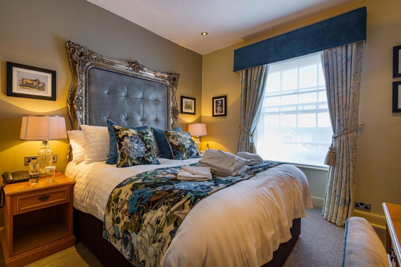 The Rutland Arms Hotel, Bakewell, Derbyshire Екстериор снимка