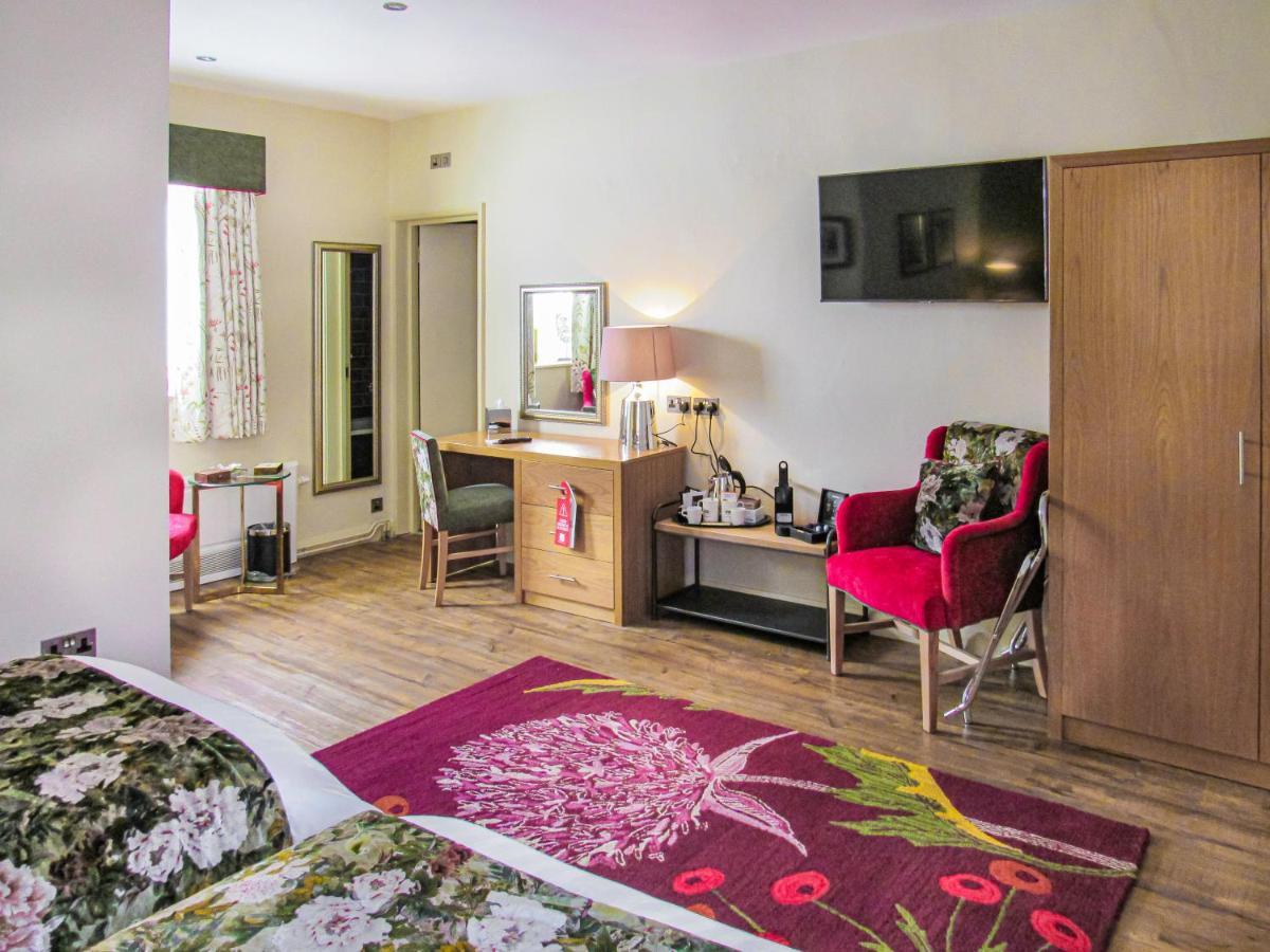 The Rutland Arms Hotel, Bakewell, Derbyshire Екстериор снимка